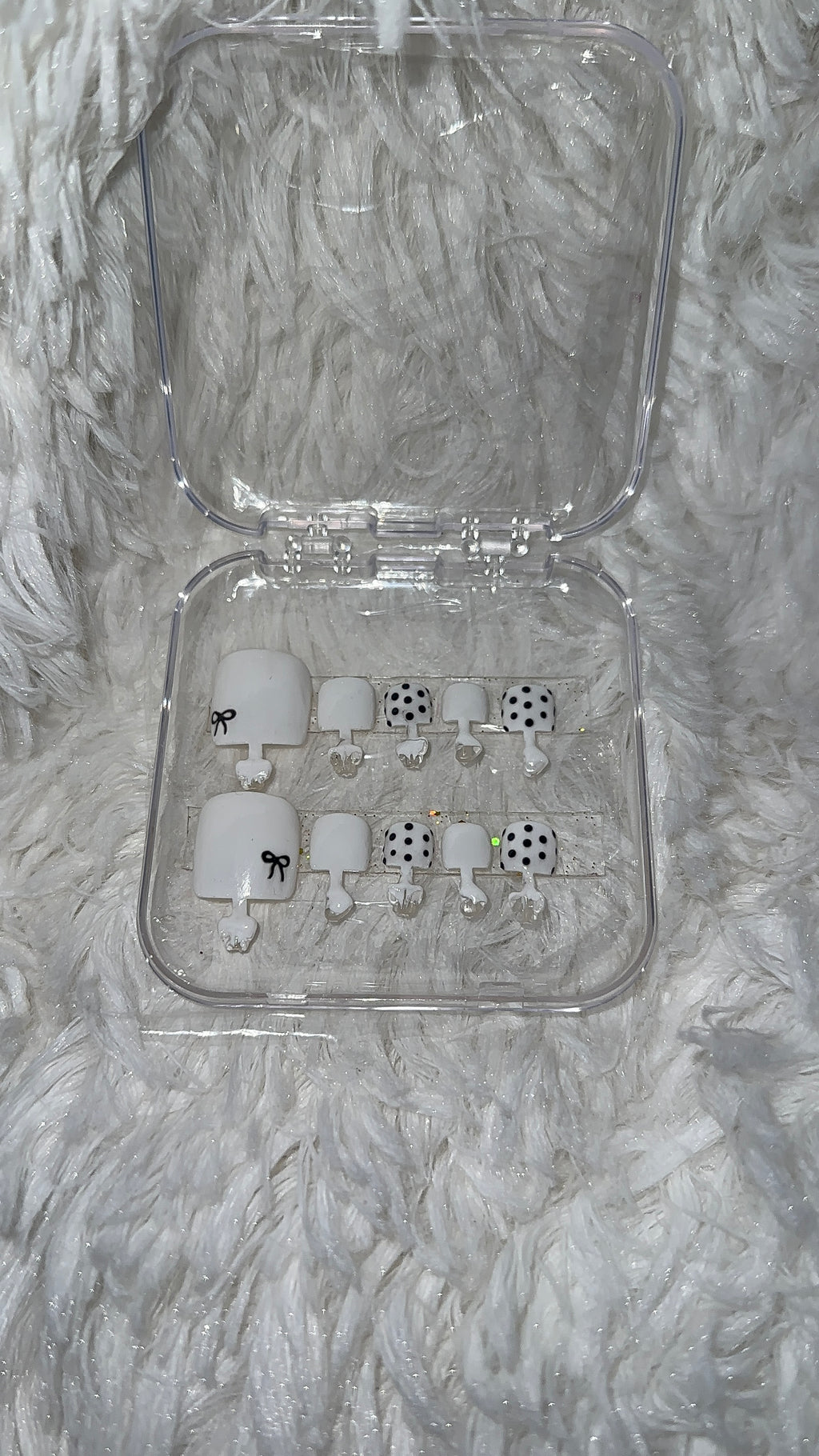 Polka Dot Toe Press Ons