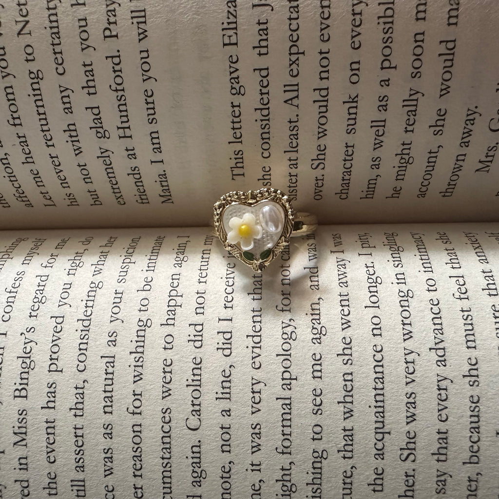 Vintage Heart Pearl Ring
