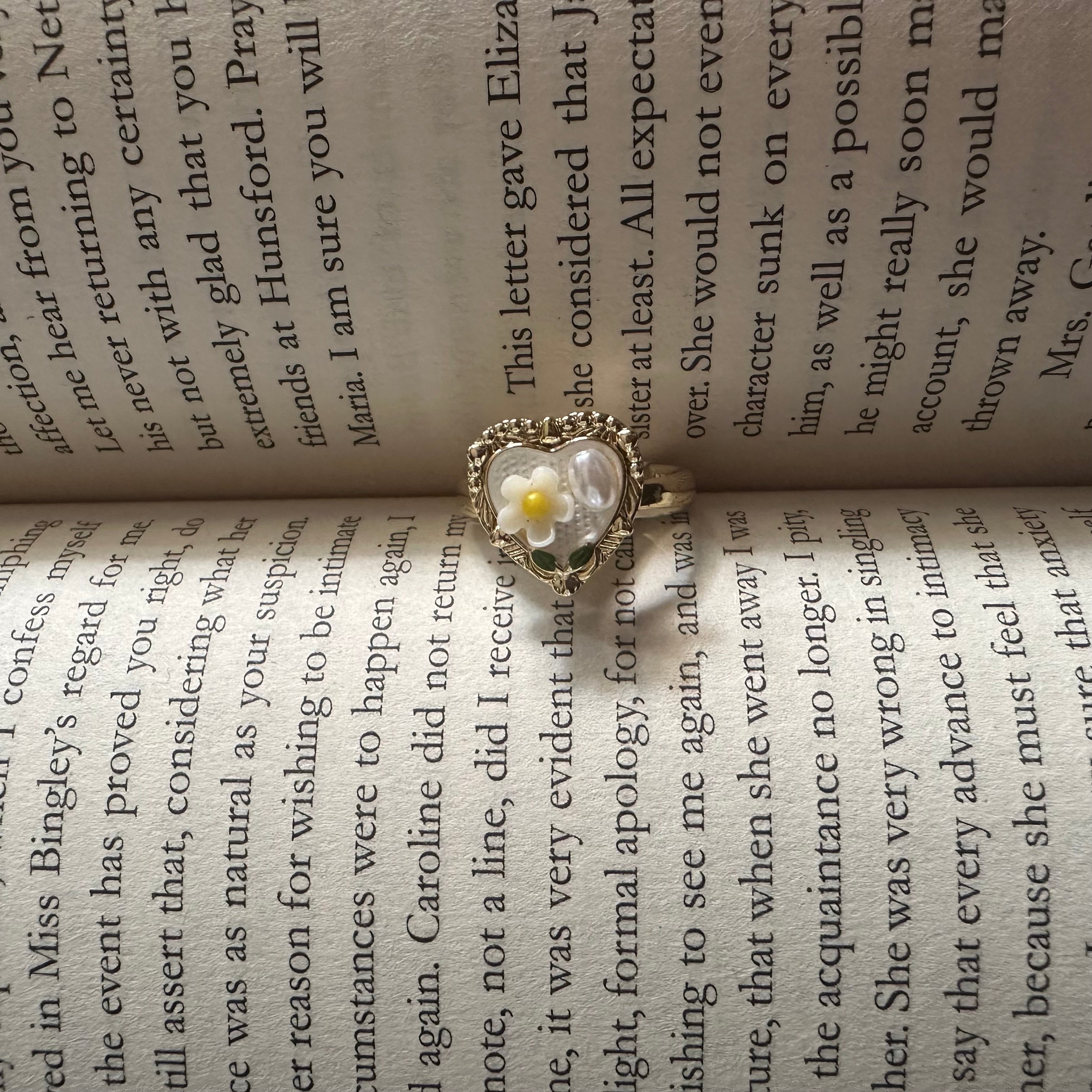 Vintage Heart Pearl Ring