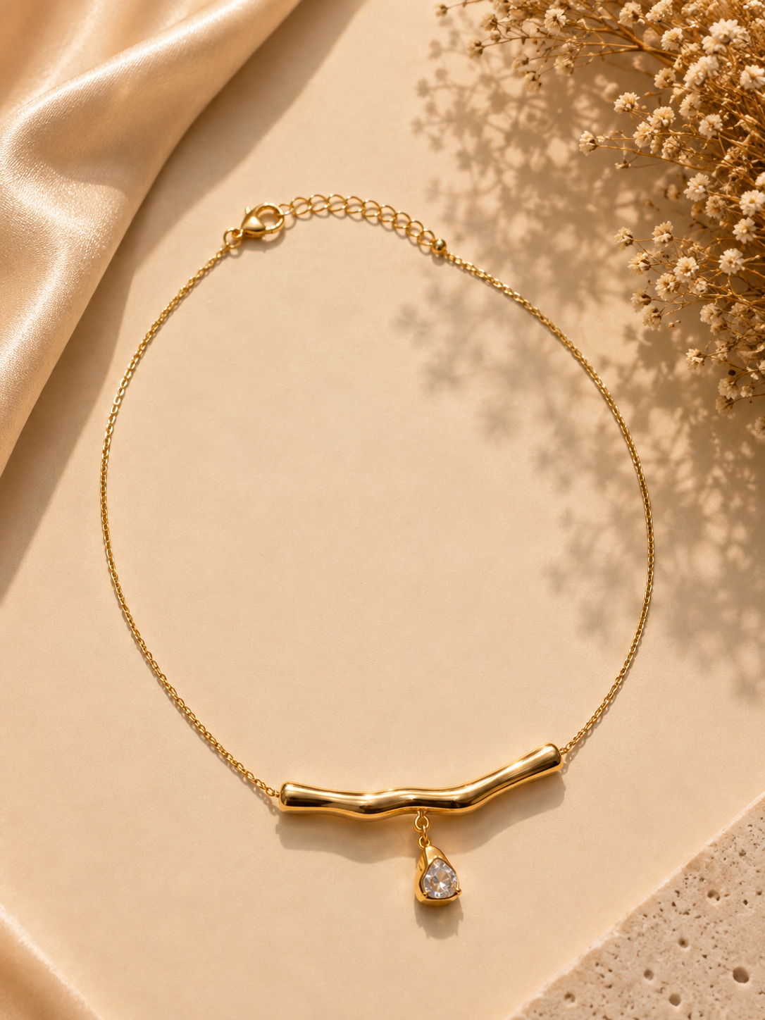 Golden Curve Hanging Necklace