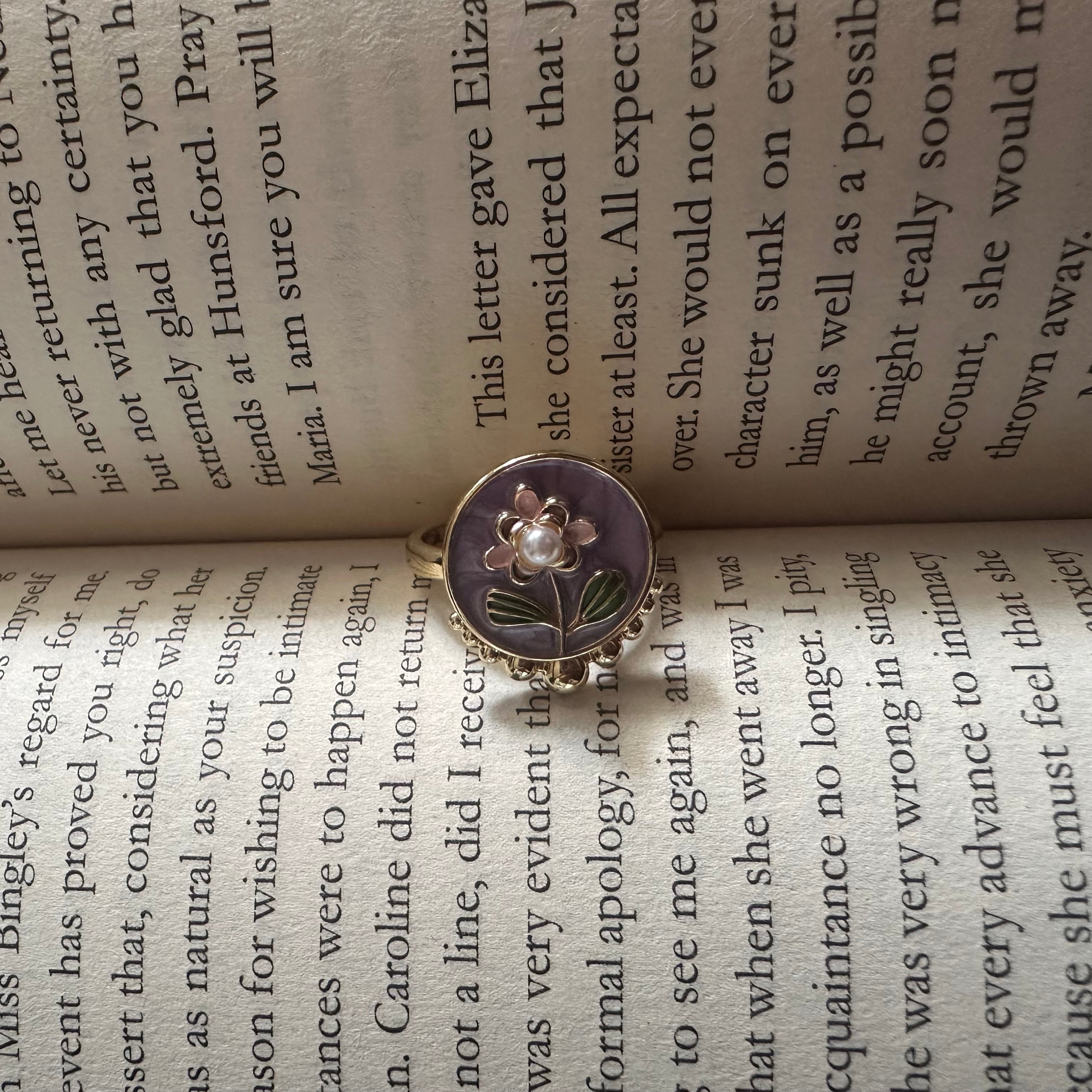 Vintage Floral Enamel Ring