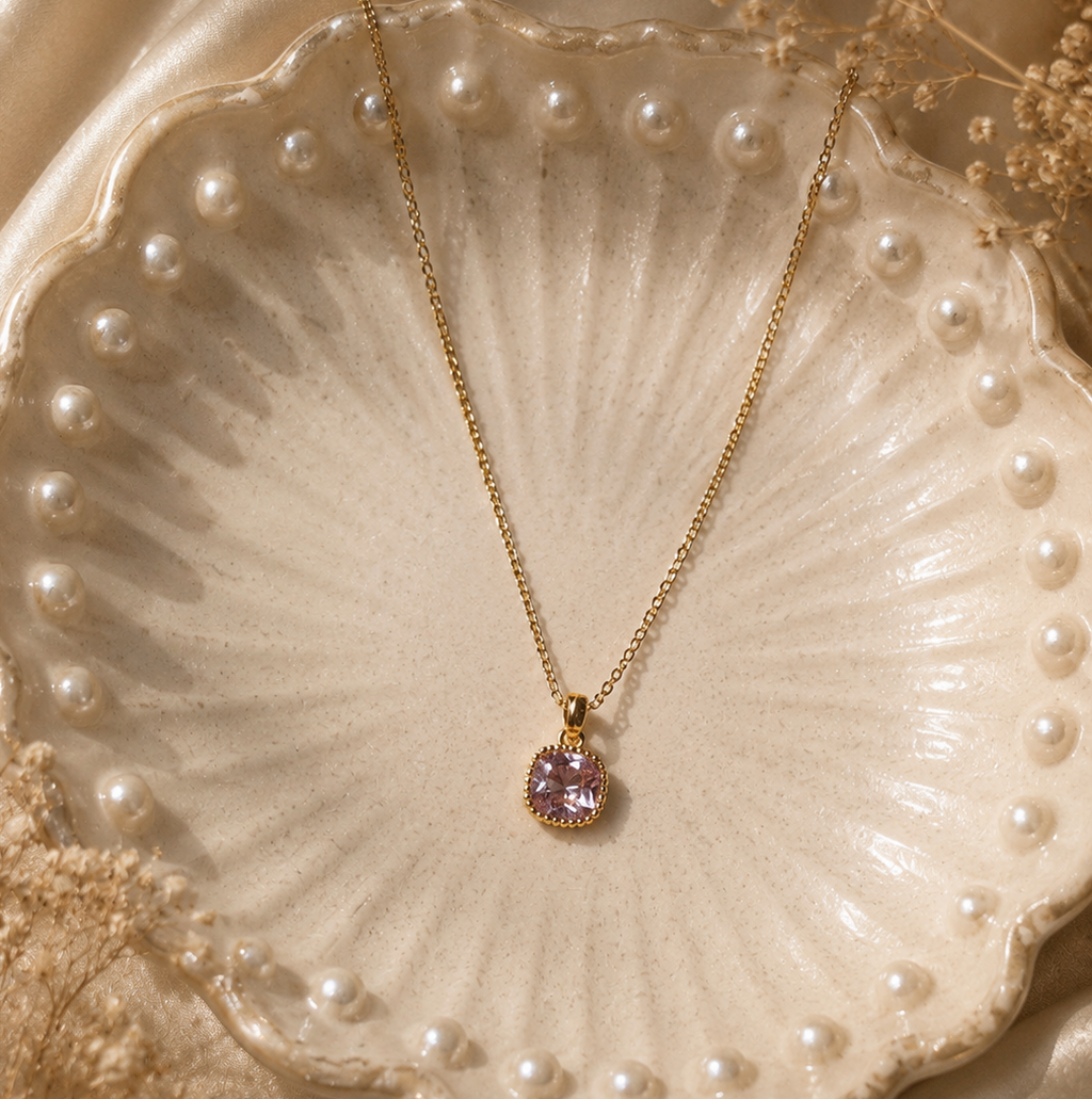 Minimal Necklace